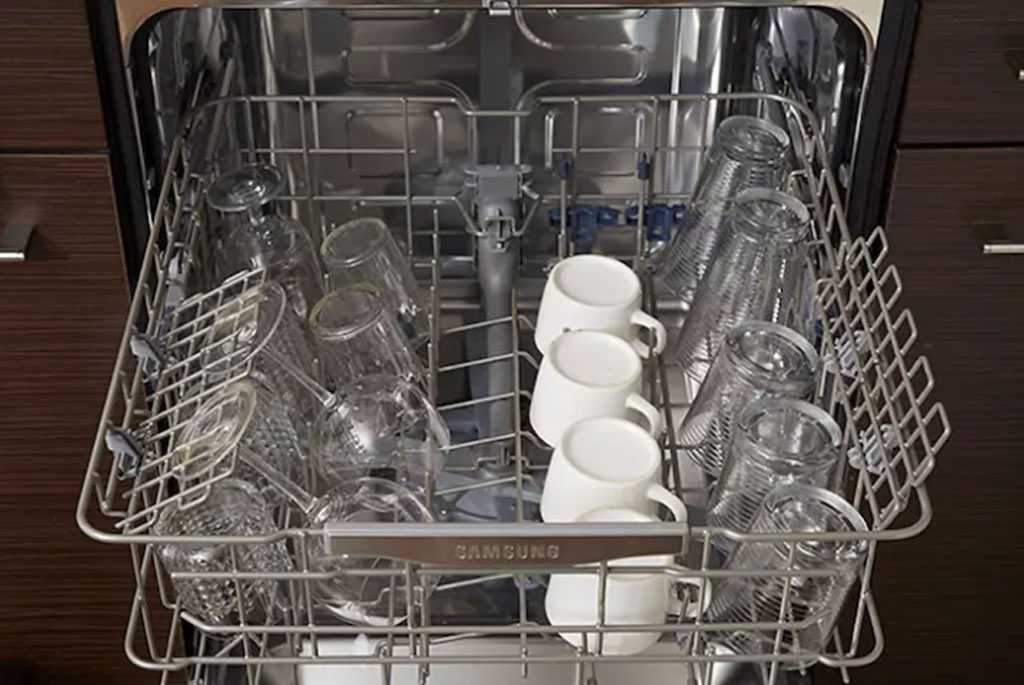Не включается посудомоечная машина  Коммунарка